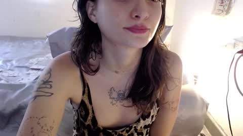 Snapshot of munchi_ chatting on February 9, 2026, 8:35 pm online show from February 9, 2026, 8:35 pm