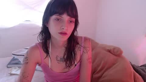 Snapshot of munchi_ chatting on April 23, 2026, 9:39 pm online show from April 23, 2026, 9:39 pm