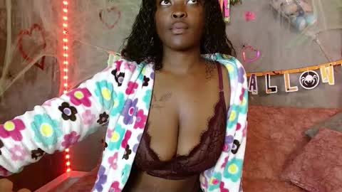 Snapshot of mupitta_sweett chatting on October 22, 2025, 5:02 pm Leidy online show from October 22, 2025, 5:02 pm