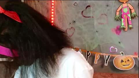 Snapshot of mupitta_sweett chatting on October 27, 2025, 6:45 pm Leidy online show from October 27, 2025, 6:45 pm