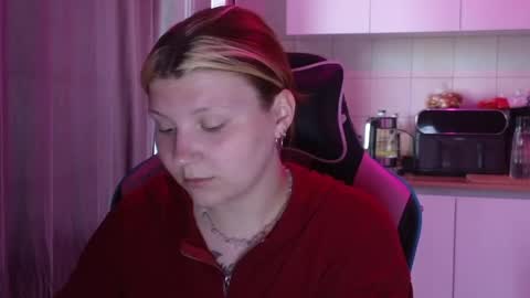 Snapshot of mura_muur chatting on June 7, 2026, 2:10 pm Milana online show from June 7, 2026, 2:10 pm