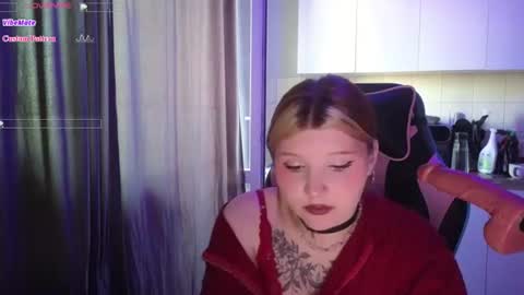Snapshot of mura_muur chatting on June 18, 2026, 12:31 pm Milana online show from June 18, 2026, 12:31 pm