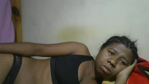 murielleee online show from April 1, 2026, 2:47 pm