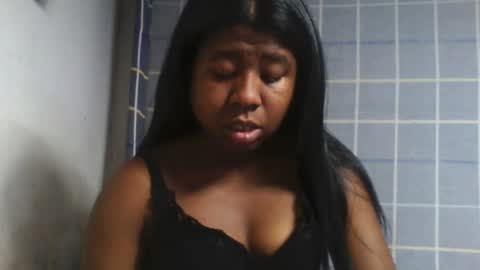 Snapshot of murielleee chatting on June 20, 2026, 7:44 am murielleee online show from June 20, 2026, 7:44 am