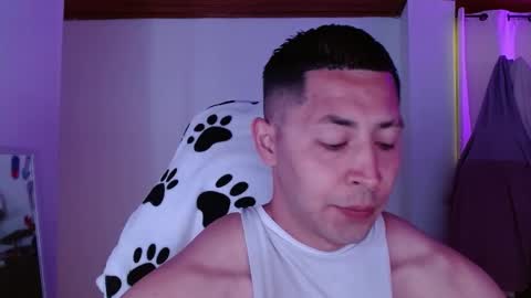 Snapshot of muscle_cock32 chatting on February 17, 2026, 6:58 pm David Big online show from February 17, 2026, 6:58 pm