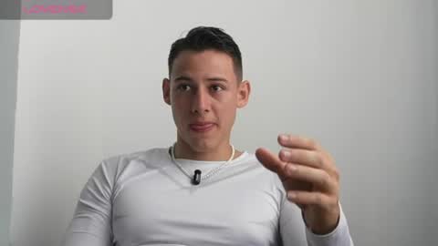 Snapshot of muscle_king_cum chatting on July 15, 2026, 2:44 pm muscle_king_cum online show from July 15, 2026, 2:44 pm