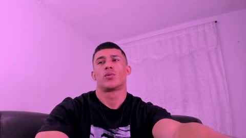 Muscle Man online show from April 8, 2026, 12:38 pm