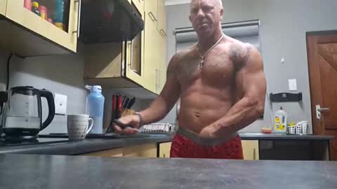 muscledaddy69s online show from February 12, 2026, 1:22 am