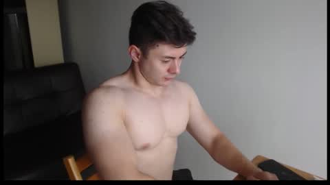 Everet online show from September 27, 2025, 5:45 am