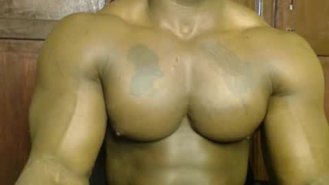musclegod23 online show from September 22, 2025, 10:28 am