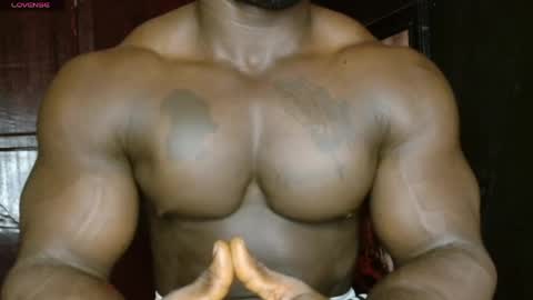 musclegod23 online show from April 5, 2026, 3:04 am