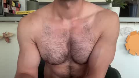 Snapshot of musclehair3 chatting on June 25, 2026, 8:41 am musclehair3 online show from June 25, 2026, 8:41 am