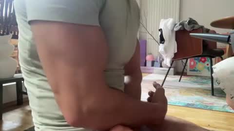 Snapshot of musclehair3 chatting on July 16, 2026, 9:48 am musclehair3 online show from July 16, 2026, 9:48 am