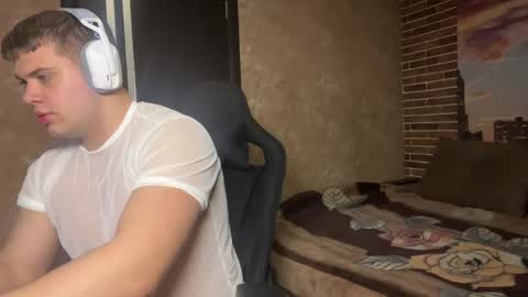Snapshot of musclephantom chatting on May 6, 2026, 9:31 pm Egor online show from May 6, 2026, 9:31 pm