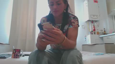 Snapshot of musclesqueen chatting on May 15, 2026, 10:55 am MusclesQueen online show from May 15, 2026, 10:55 am
