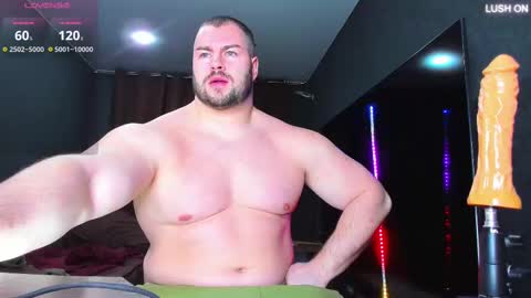 Snapshot of muscularjohnforu chatting on March 4, 2025, 5:24 pm click icon for peach  online show from March 4, 2025, 5:24 pm