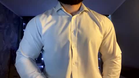 Snapshot of muscularjuggler chatting on March 9, 2026, 1:42 am muscularjuggler online show from March 9, 2026, 1:42 am
