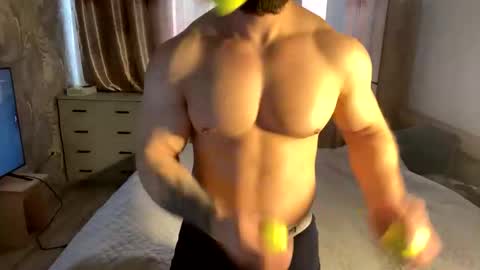 Snapshot of muscularjuggler chatting on March 30, 2026, 2:12 am muscularjuggler online show from March 30, 2026, 2:12 am