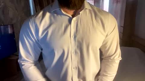 Snapshot of muscularjuggler chatting on April 7, 2026, 2:01 am muscularjuggler online show from April 7, 2026, 2:01 am