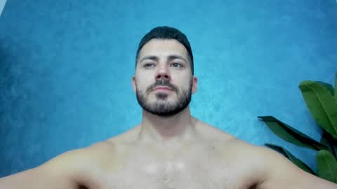 muscularmaster onlyfans online show from March 12, 2025, 10:28 pm