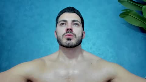 muscularmaster onlyfans online show from December 17, 2025, 10:49 pm