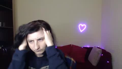 Jeneva online show from December 21, 2025, 6:26 pm