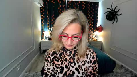 Diana online show from October 12, 2025, 11:31 am