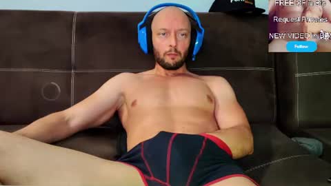mushroomcouch online show from June 29, 2026, 10:10 pm