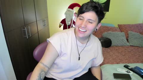 VALENTINA Luna  online show from January 3, 2025, 6:33 am