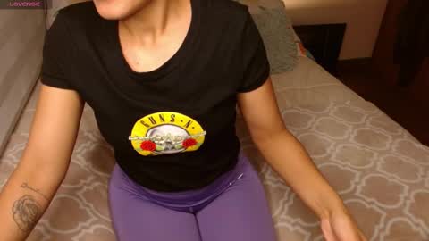 VALENTINA Luna  online show from February 12, 2025, 4:44 am