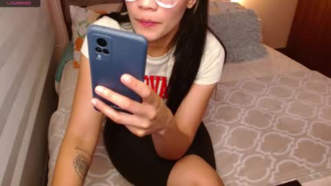 VALENTINA Luna  online show from February 13, 2025, 11:47 pm