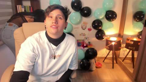 VALENTINA Luna  online show from March 6, 2025, 5:03 am