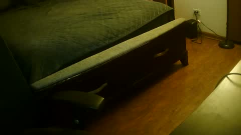 mustenjoyhead79 online show from September 21, 2025, 1:07 am