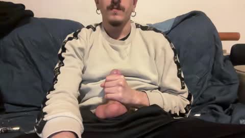 Snapshot of muupp69 chatting on December 13, 2024, 12:53 am muupp69 online show from December 13, 2024, 12:53 am