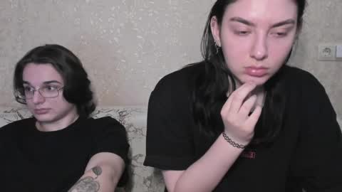 cute couple online show from April 11, 2026, 1:15 pm