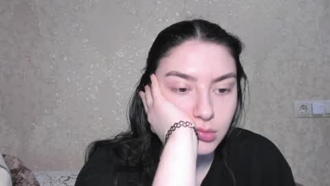 cute couple online show from April 18, 2026, 2:43 pm