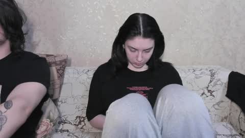 Snapshot of muuur_love chatting on May 1, 2026, 6:34 pm cute couple online show from May 1, 2026, 6:34 pm