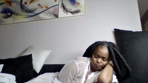 Snapshot of mwana69 chatting on April 27, 2026, 7:01 pm mwana69 online show from April 27, 2026, 7:01 pm