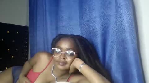 Snapshot of mwana69 chatting on May 14, 2026, 8:10 am mwana69 online show from May 14, 2026, 8:10 am