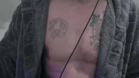 my432687 online show from December 18, 2024, 10:57 pm