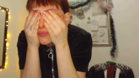     sara      i know you love me xoxox     online show from December 10, 2024, 7:47 am