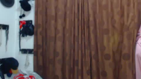     sara      i know you love me xoxox     online show from February 2, 2026, 10:14 am