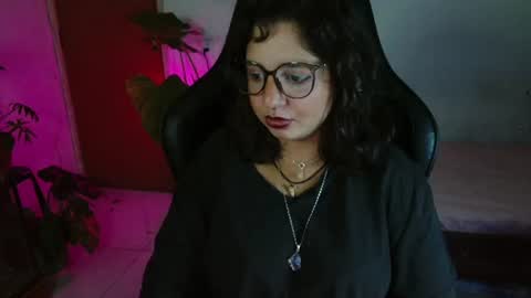Snapshot of myamillor chatting on July 10, 2026, 12:04 am myamillor online show from July 10, 2026, 12:04 am