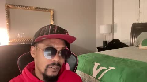 myapartyforyou online show from October 25, 2025, 4:42 am