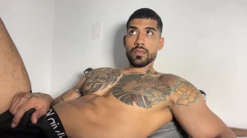 Myke esthetic online show from October 15, 2025, 5:51 am