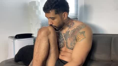 Myke esthetic online show from February 22, 2026, 6:39 pm