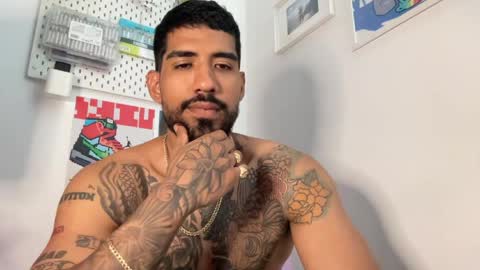 Snapshot of myke_esthetic chatting on June 6, 2026, 7:29 pm Myke esthetic online show from June 6, 2026, 7:29 pm
