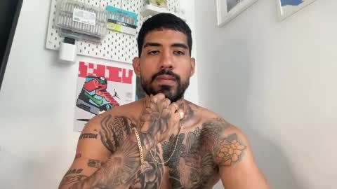 Snapshot of myke_esthetic chatting on June 8, 2026, 3:23 pm Myke esthetic online show from June 8, 2026, 3:23 pm