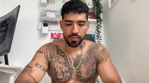 Snapshot of myke_esthetic chatting on June 15, 2026, 4:42 pm Myke esthetic online show from June 15, 2026, 4:42 pm