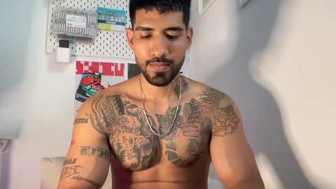 Snapshot of myke_esthetic chatting on June 16, 2026, 10:34 pm Myke esthetic online show from June 16, 2026, 10:34 pm
